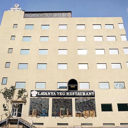 L P Regency, 푸네 외부 사진