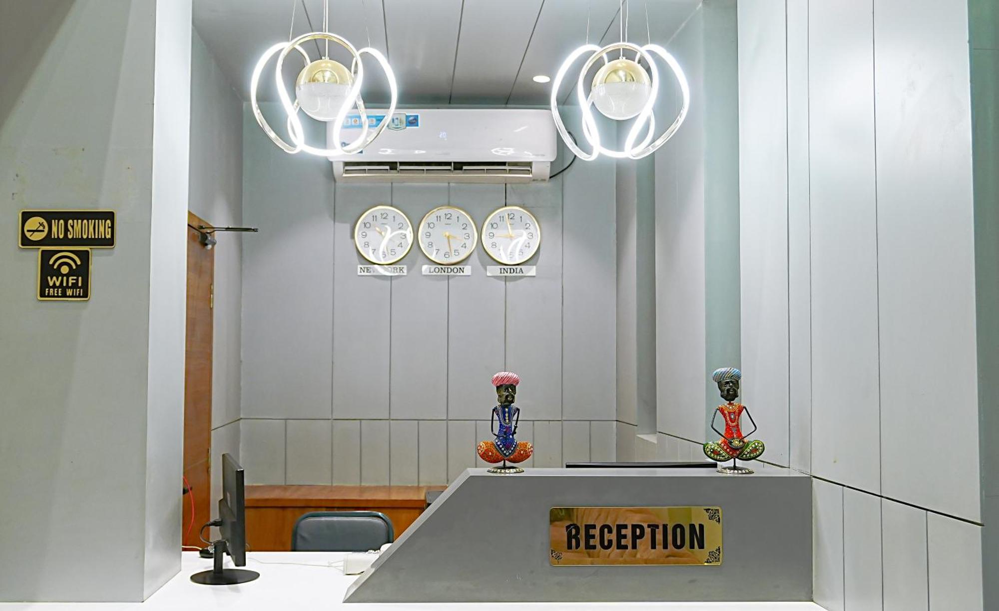 L P Regency, 푸네 외부 사진